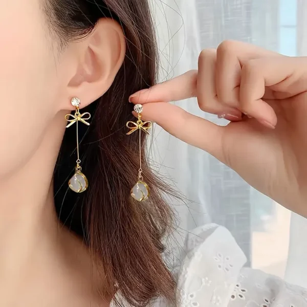 Vintage Style Elegant Bowknot Drop Earrings